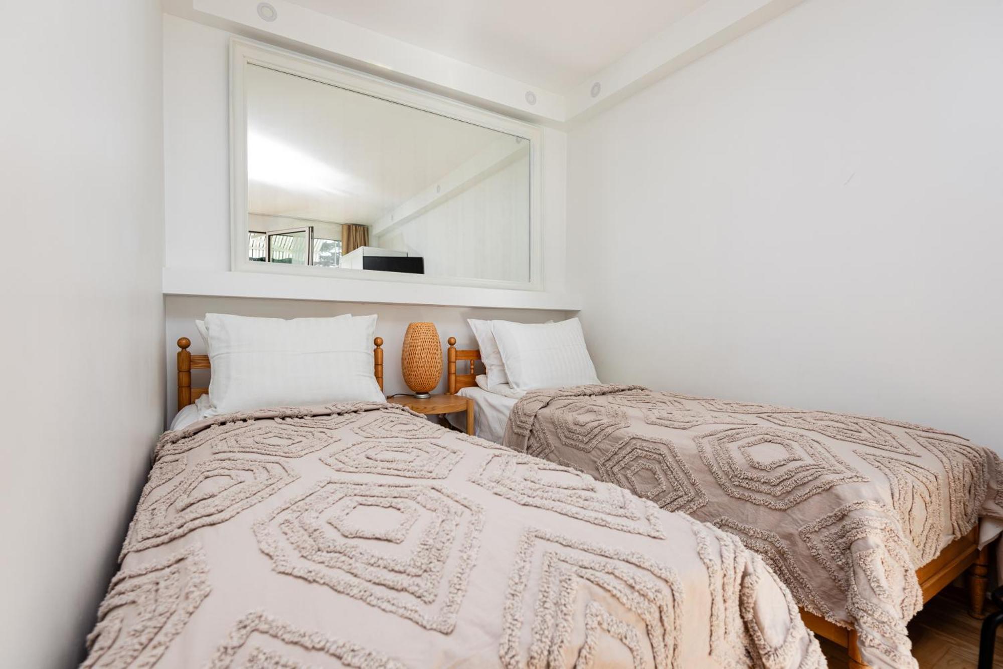 Appartement Pas Juste à Nido Extérieur photo